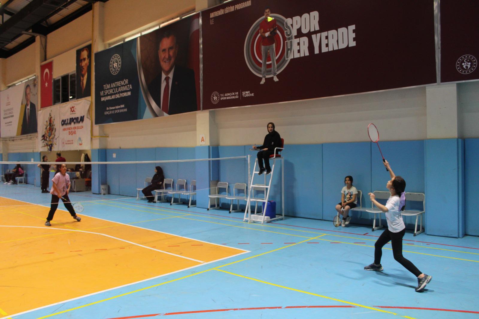Badminton Müsabakaları Tamamlandı